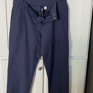 Kirkland Travel Pant SZ 12